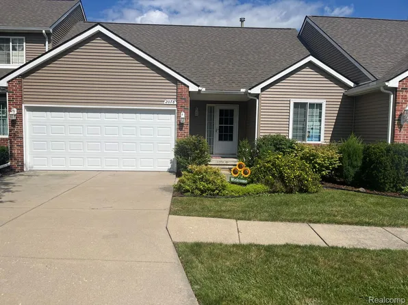 2078 W Ridge Dr #21, Davison, MI 48423