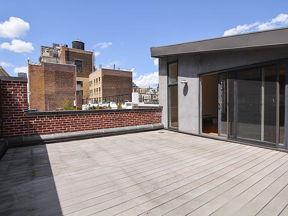 2nd image of 101 W 70th St Penthouse S