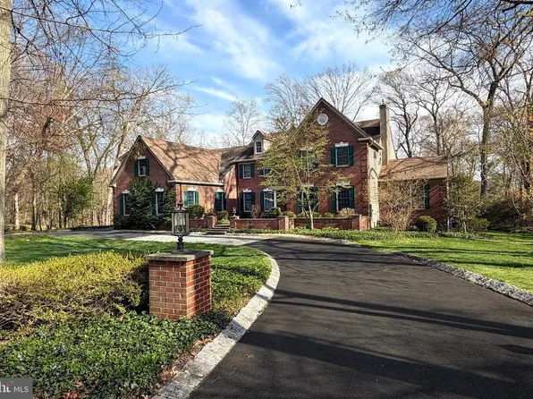 12 Cliffview Ct, Princeton Junction, NJ 08550