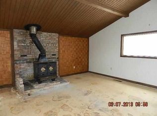 11039 Forest Dr, Plymouth, IN 46563