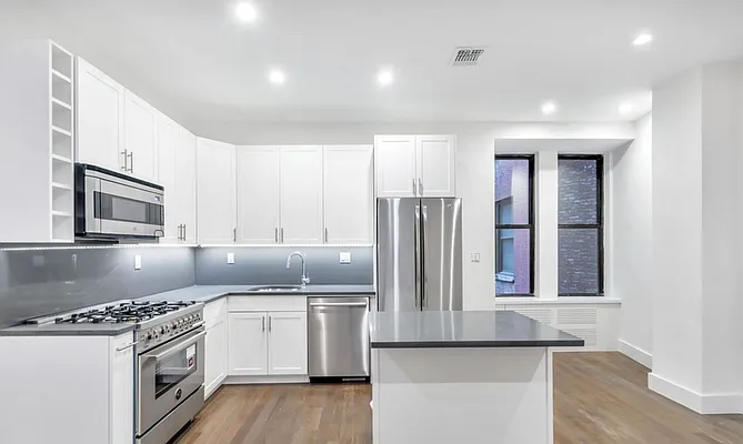 Rented by REAL New York | media 1