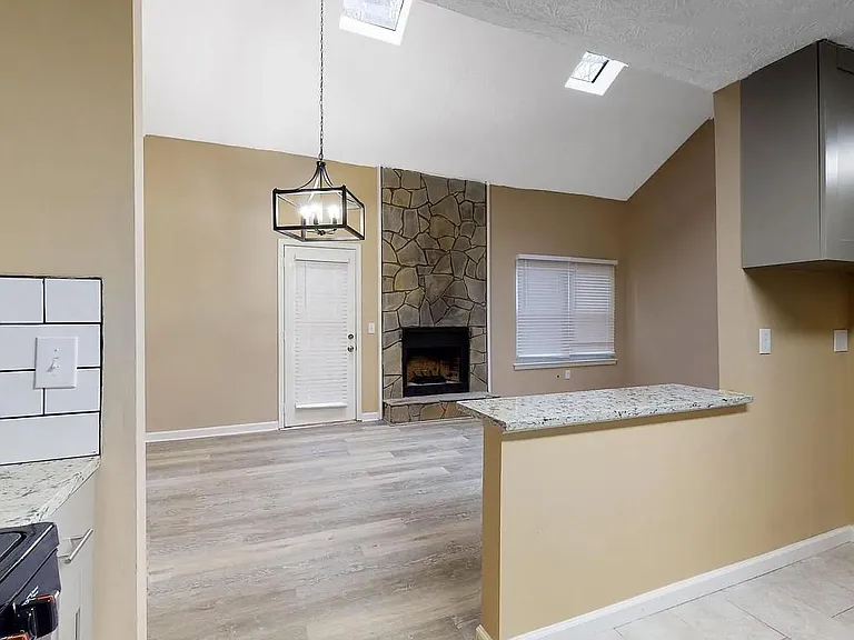 1011 Travelers Trl NW — Photo 20