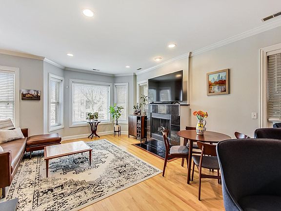 2nd image of 2627 N Washtenaw Ave #2