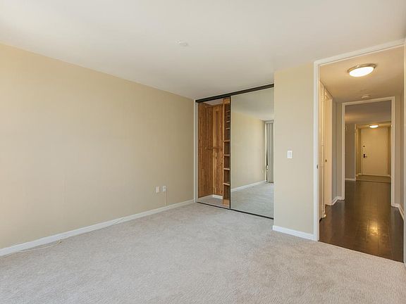 3rd image of 4082 Albatross St APT 8