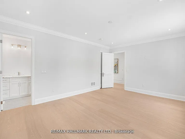 42 Agar Cres #MAIN 2ND FLOOR — Photo 39
