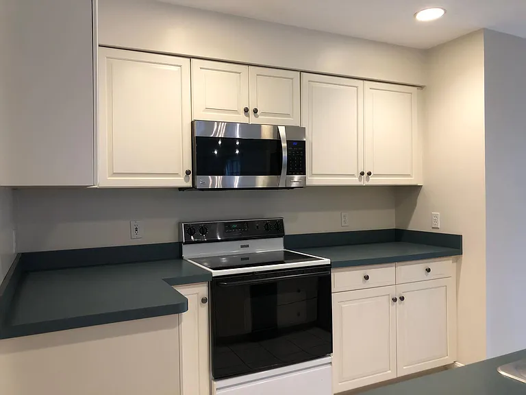 665 Lowell St #61 — Photo 4