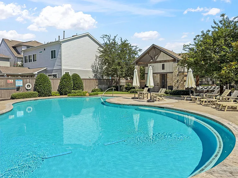1423 Biondo Way — Photo 47