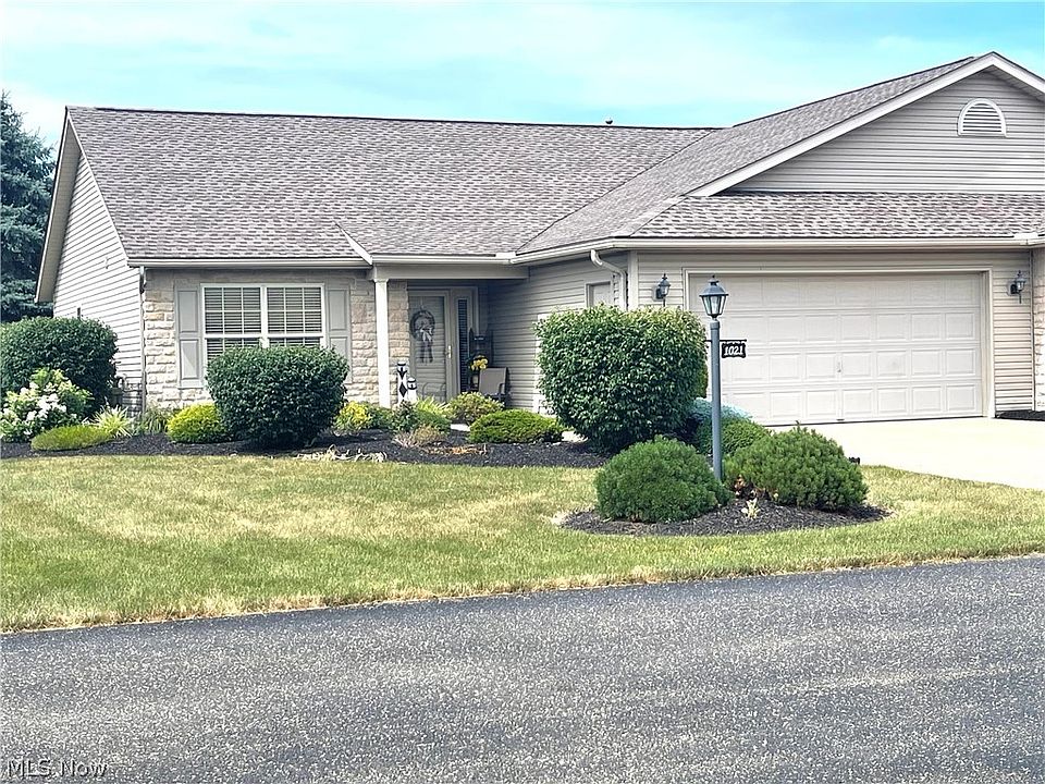 1st image of 1021 Cypress Ln NW