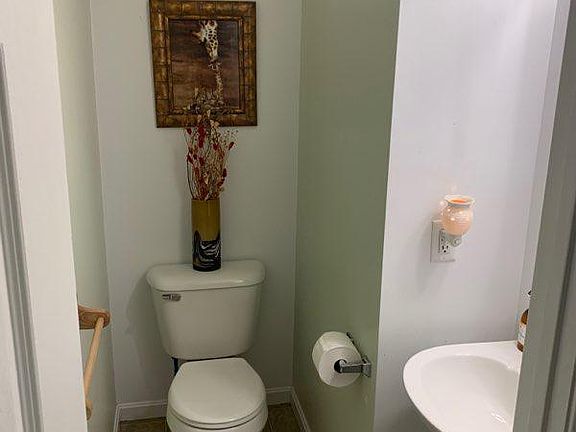 5th image of 108 Cannon Ln