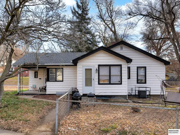 5615 Fontenelle Blvd, Omaha, NE 68111