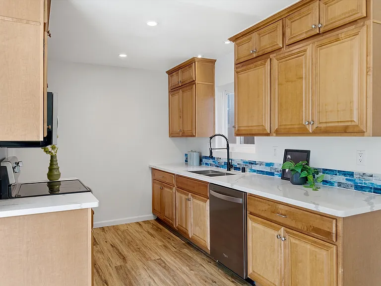 3609 E 2nd St #207 — Photo 19