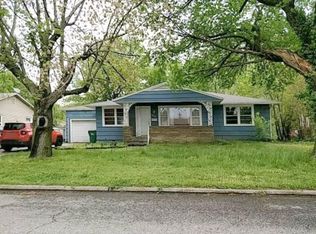 709 Young St, Springdale, AR 72764