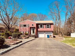 24 Eric Cir, Vernon, CT 06066
