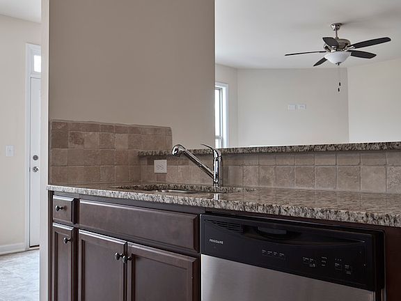 5th image of 157 Staley Dr #3