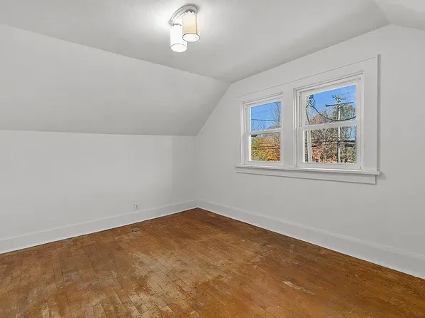 508 Tayco St, Menasha, WI 54952