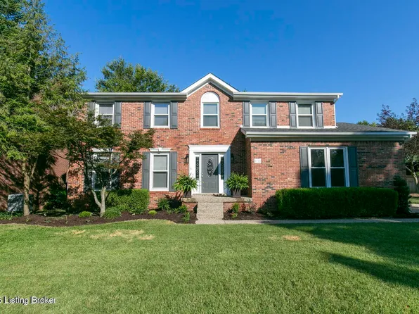 1112 Juniper Springs Dr, Lyndon, KY 40242