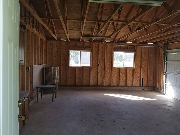 3rd image of 189 Sevie Ln
