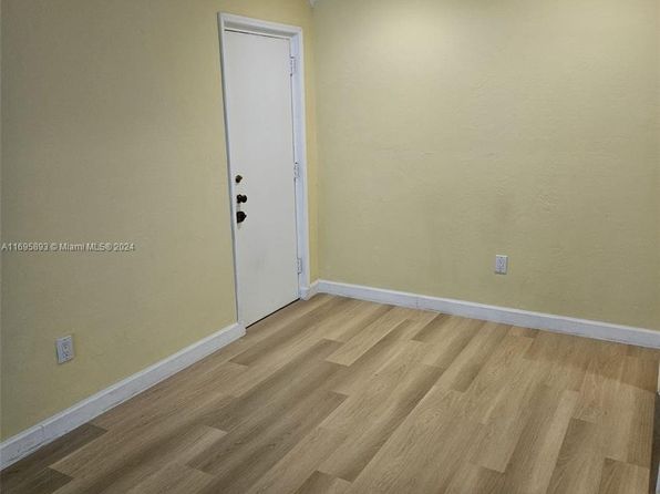 10816 N Kendall Dr #R16, Miami, FL 33176