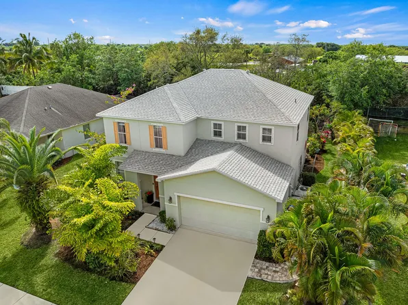 641 Carriage Lake Way, Vero Beach, FL 32968