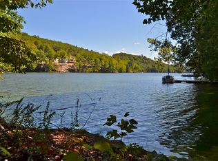 78 Great Quarter Rd, Sandy Hook, CT 06482