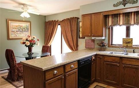 3rd image of 13934 Olivewood Dr