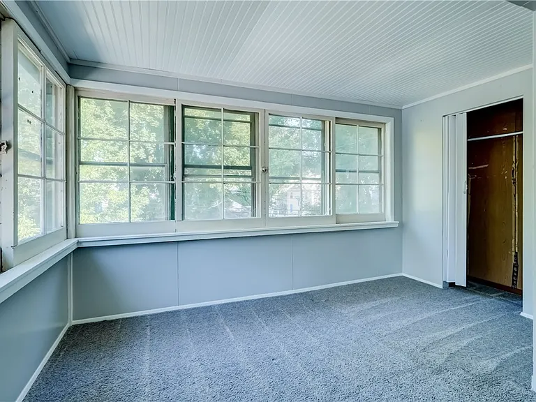 590 Garson Ave — Photo 17