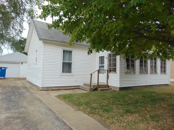 104 W Oliver St, Mansfield, IL 61854