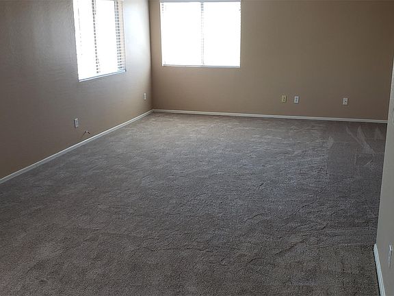 3rd image of 3195 W Carlos Ln
