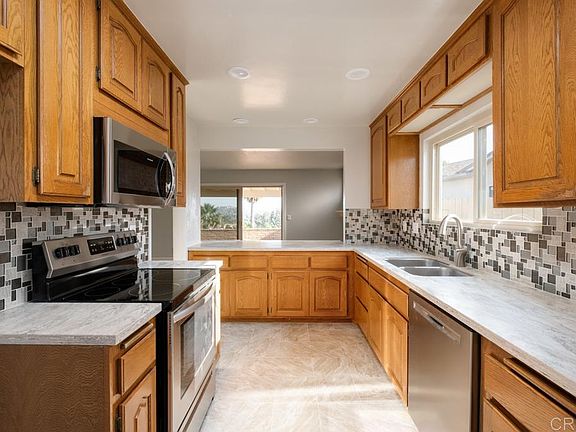 4th image of 7815 Highgate Ln