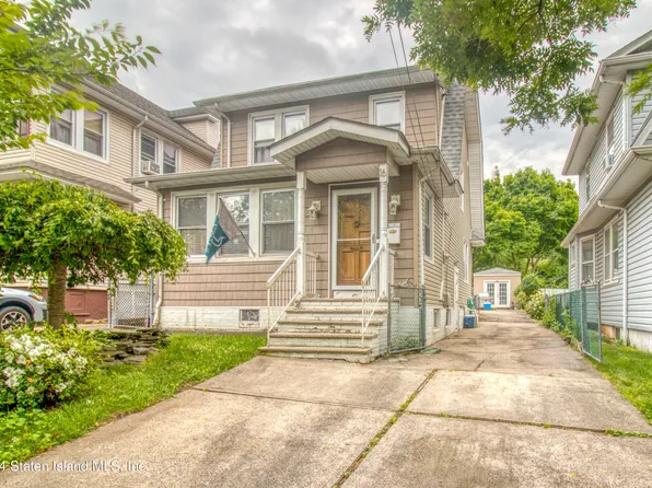 16 Joan Pl, Staten Island, NY 10314