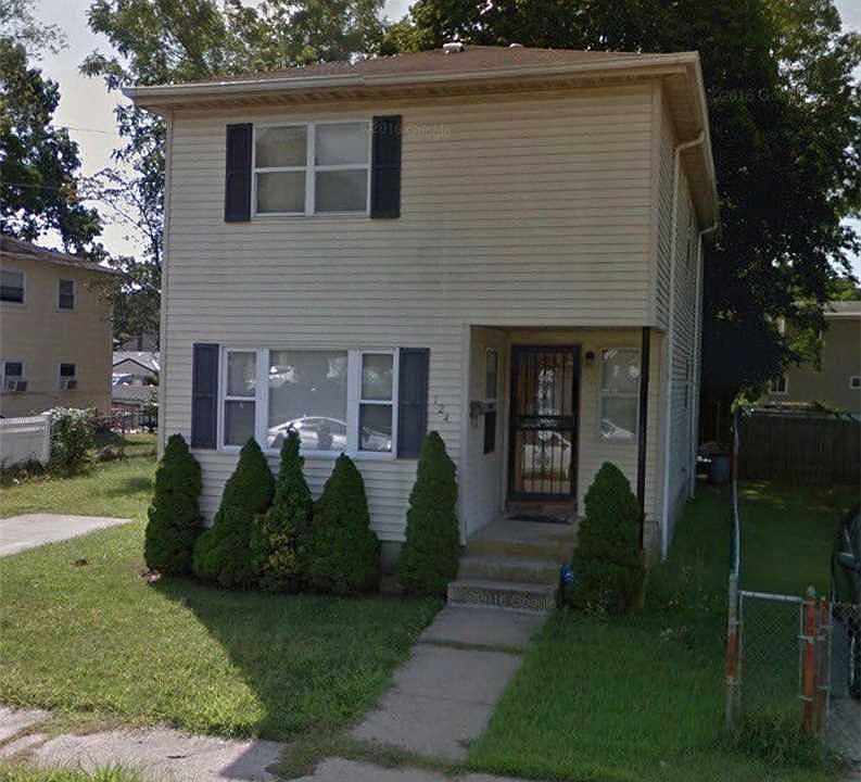 1st image of 124 Brooks Ave