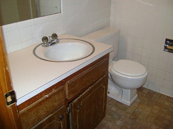 5th image of 6119 NW Birchwood Pl