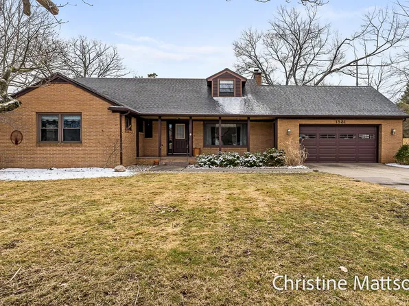 1831 Belmont Dr, Muskegon, MI 49441