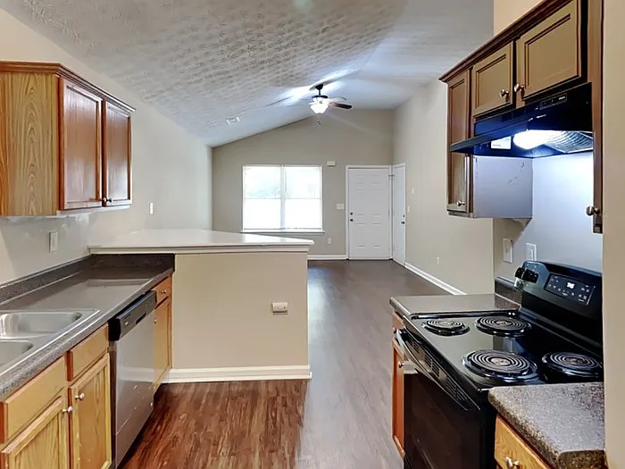 4761 Tuong Yen Ct — Photo 3