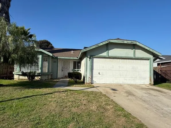370 W Beechwood Drive, Tulare, CA 93274