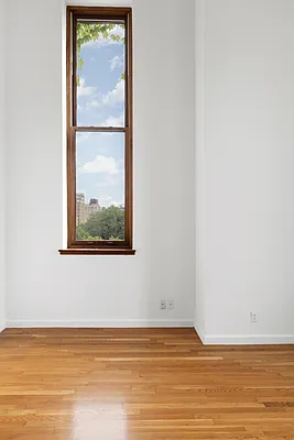 Rented by Compass | media 18