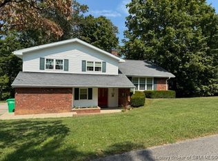 8015 Circle Dr, Georgetown, IN 47122