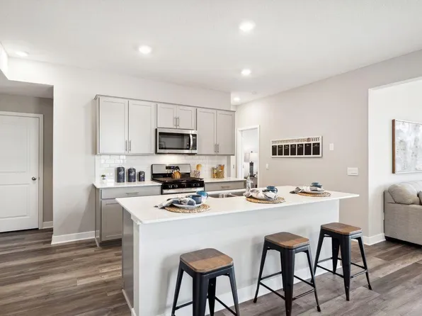 1083 Shoreview Dr, Jordan, MN 55352