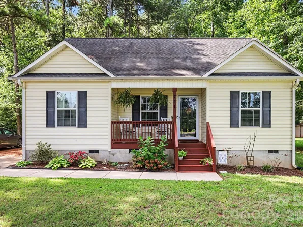 721 Daves Rd, York, SC 29745