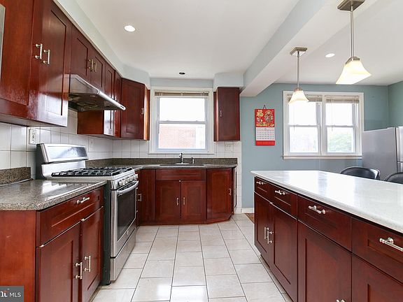 2nd image of 6301 Lawndale Ave