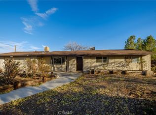 14875 Dakota Rd, Apple Valley, CA 92307