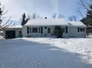 218 Jersey Ave, Hatton, ND 58240