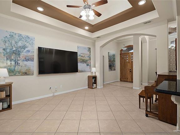 2nd image of 3813 Timberwood Dr