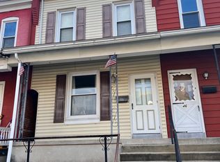 48 E Locust St, Fleetwood, PA 19522