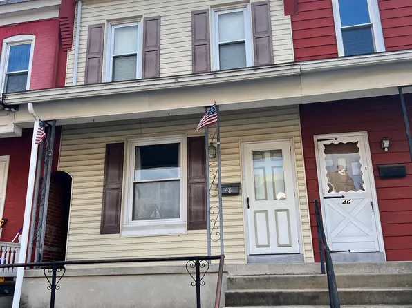 48 E Locust St, Fleetwood, PA 19522