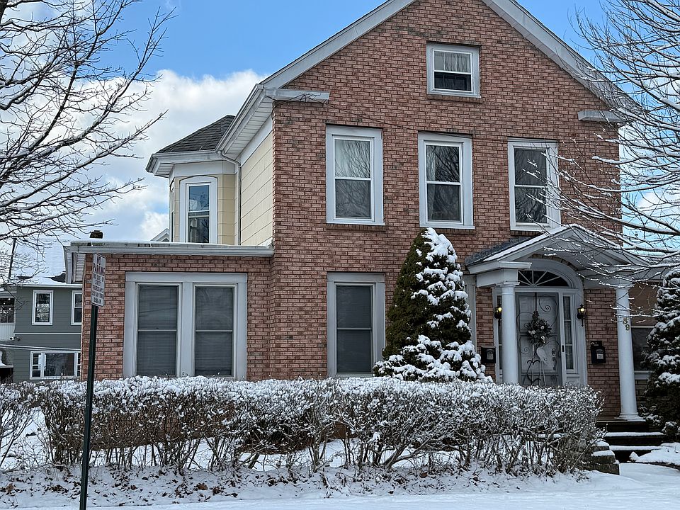 1st image of 59 Park Pl Unit 2