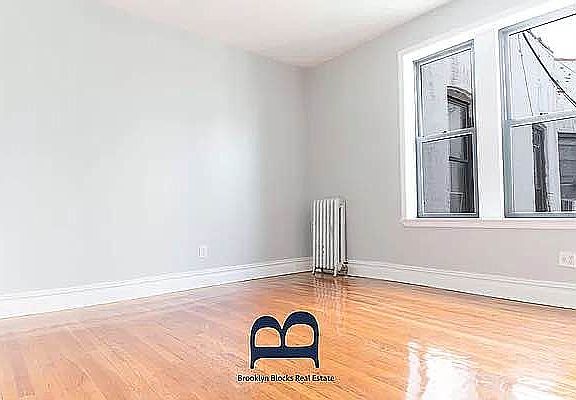 3rd image of 1710 Caton Ave APT 55