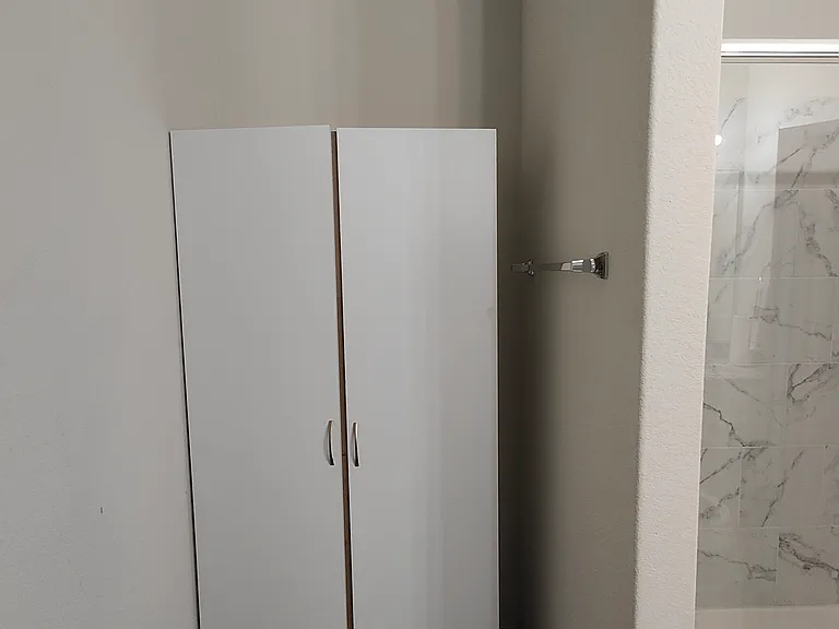 Extra Space area in master bathroom