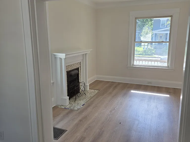 4304 33rd Ave #1 — Photo 7