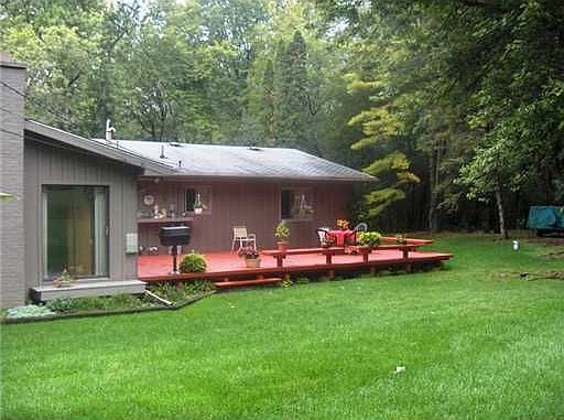 1st image of 2722 Roseland Dr